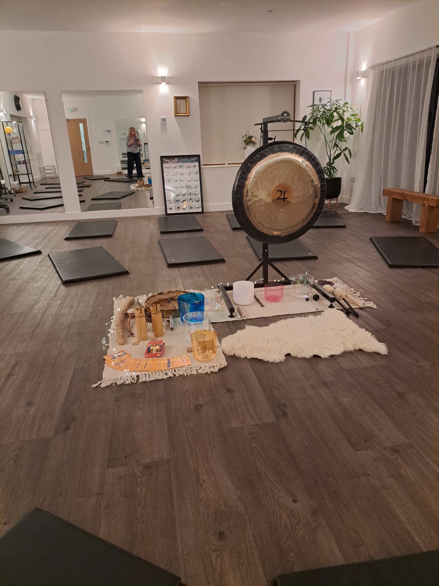 Radiant meditation room