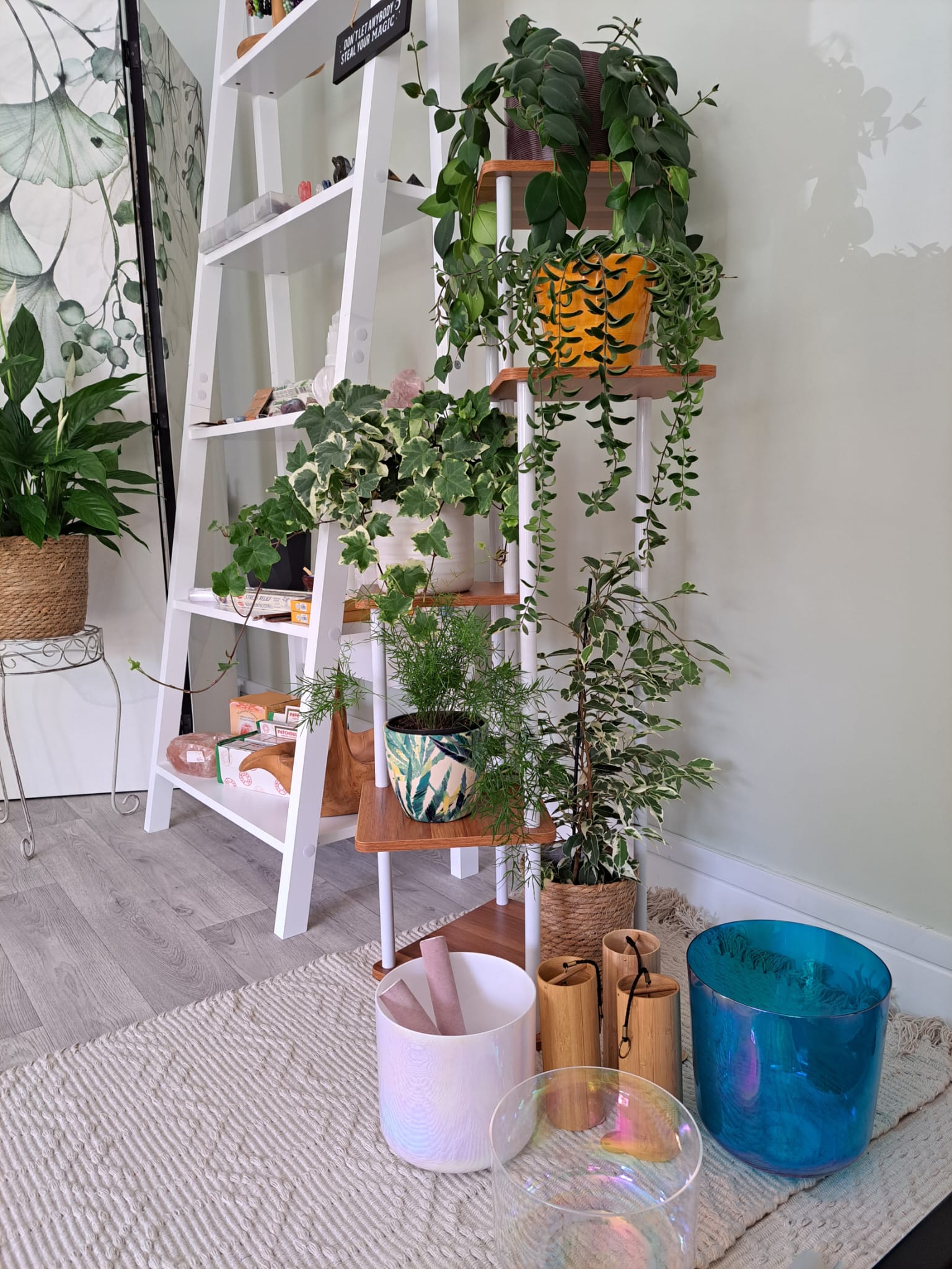 Radiance Holistic Therapies decoration decor
